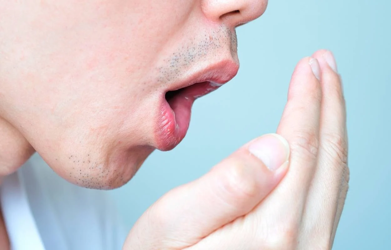 Causas do mau hálito